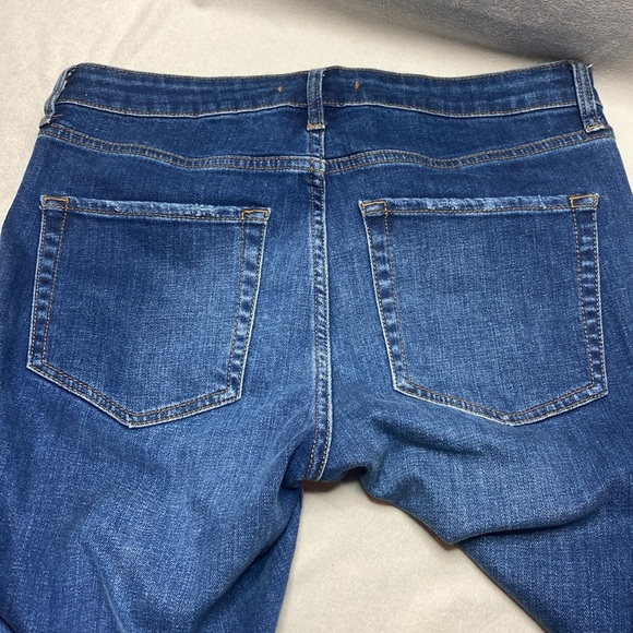 Free People 61855-16515125 distressed blue jeans size 30 - Picture 4 of 9